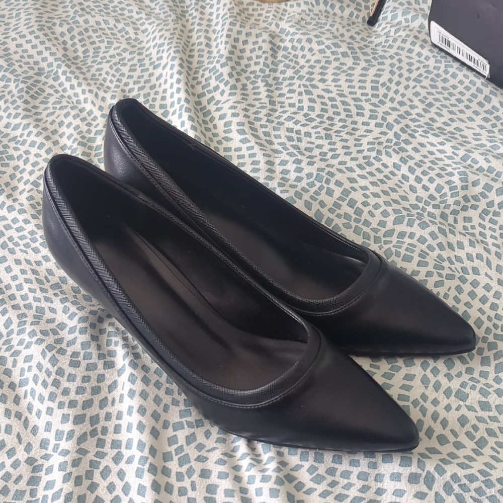 Elegant Black Women's Shoes